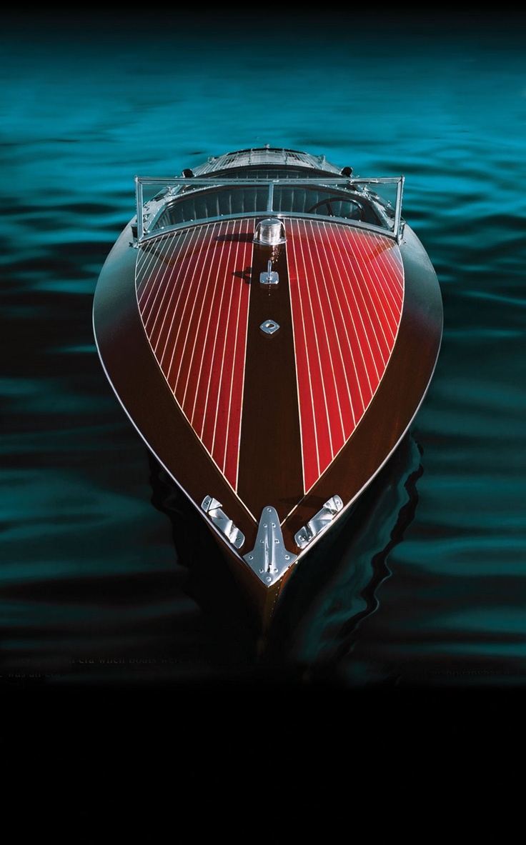 Riva Riva Tritone is an Italian nautical icon: production began in 1950 with the production of the hull No. 3 called Perlita Too.