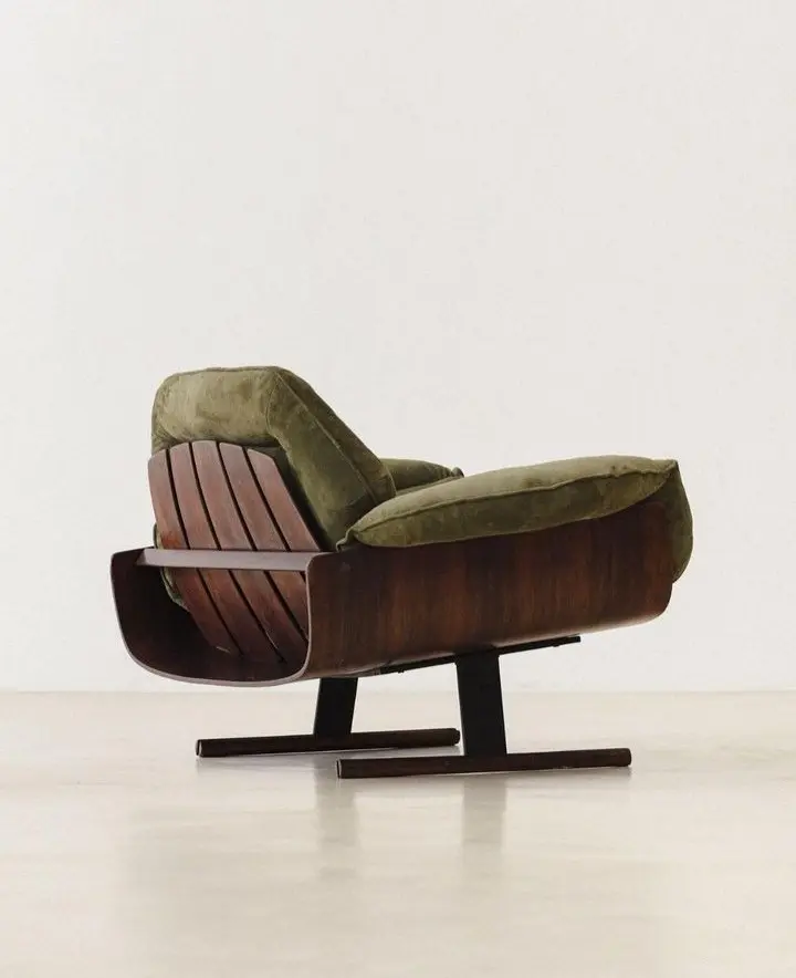 Presidential Armchair by Jorge Zalszupin