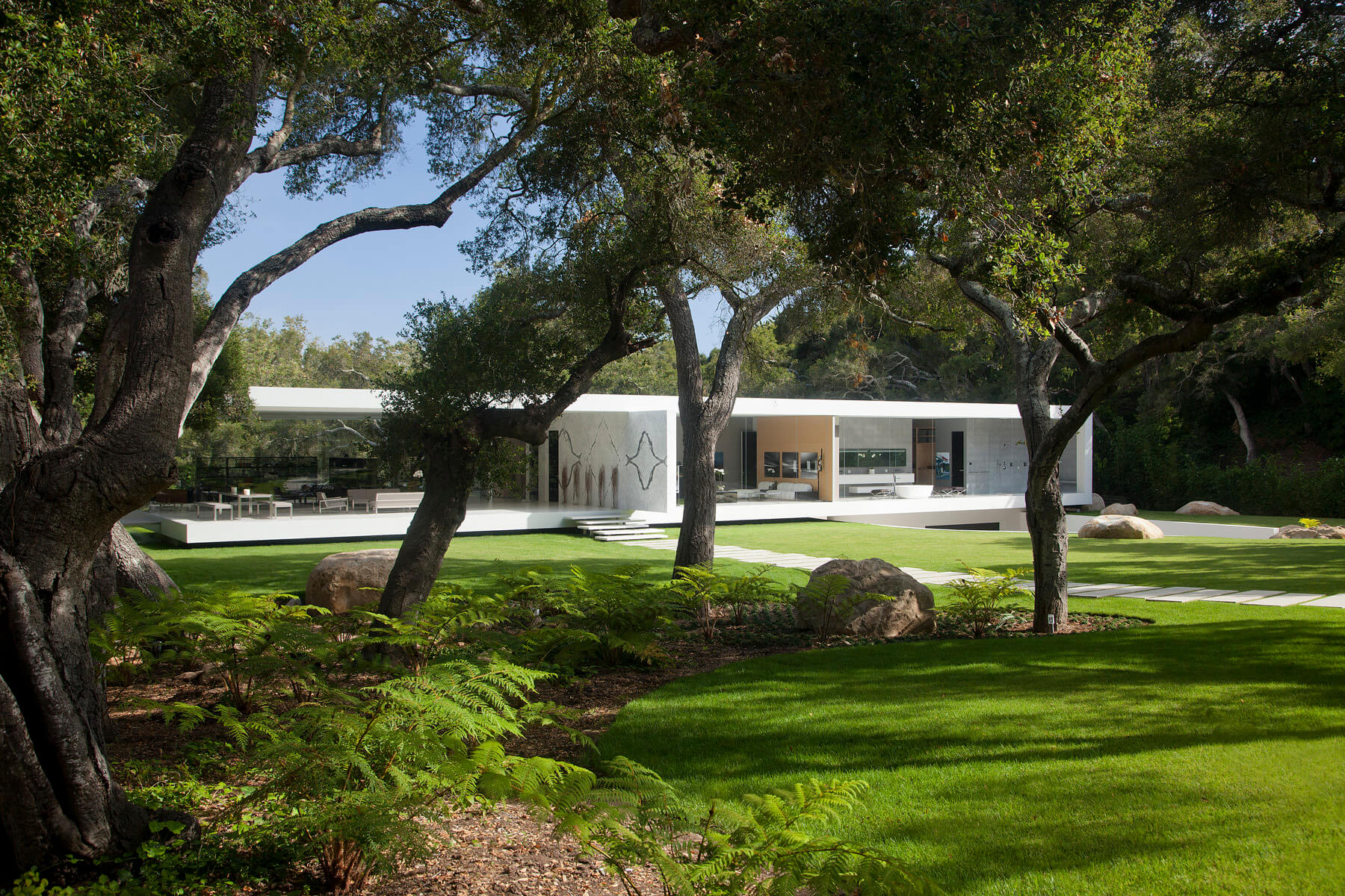 design of the Glass Pavilion by Steve Hermann